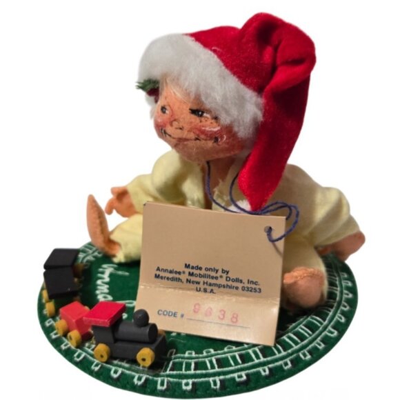 Annalee Doll Society 1989 Kid In Pajamas W/Santa Hat Wooden Train & Bear W/Tag - Picture 6 of 11